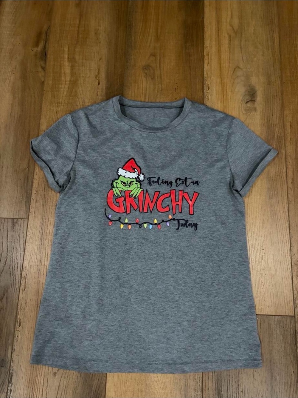 Women’s Grinch Tee Shirt-Size Largr